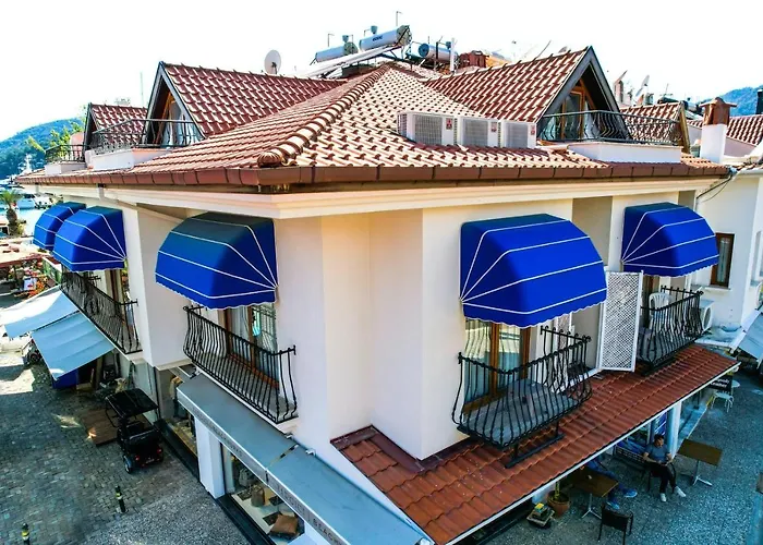 Gocek Unlu מלון 3*