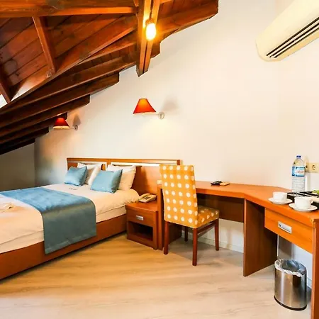 Gocek Unlu 3* Гёчек