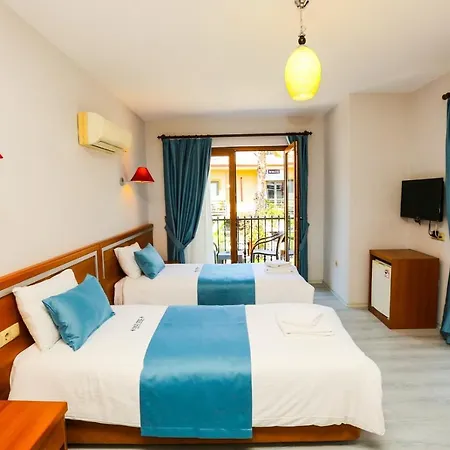 Отель Gocek Unlu 3*