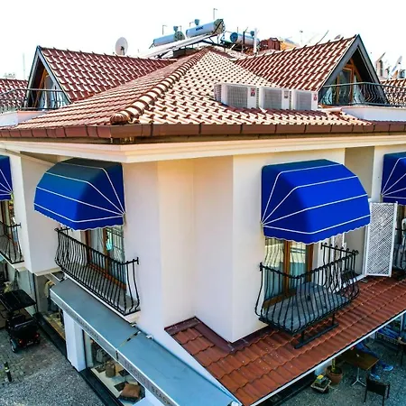 Gocek Unlu فندق 3*