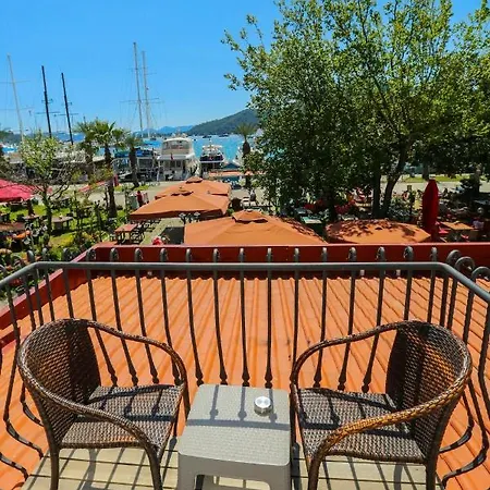 Gocek Unlu فندق 3*
