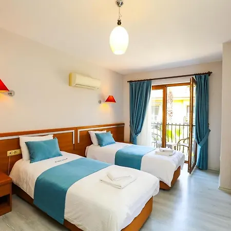 فندق Gocek Unlu 3*