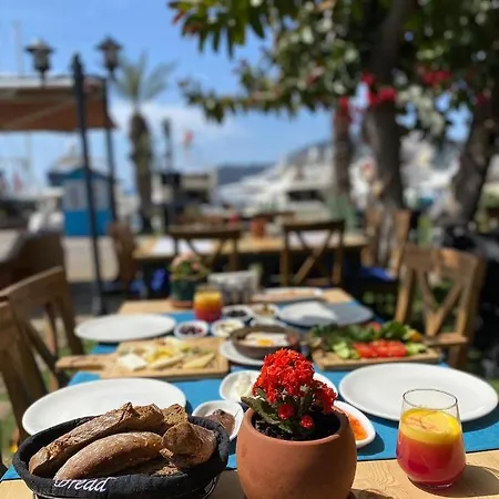 Gocek Unlu 3*