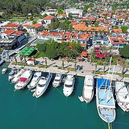 Gocek Unlu 酒店 戈西克
