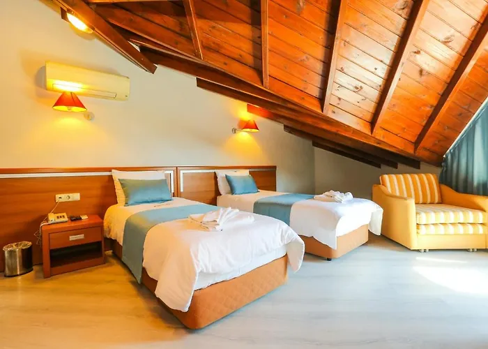 Gocek Unlu ホテル 3*